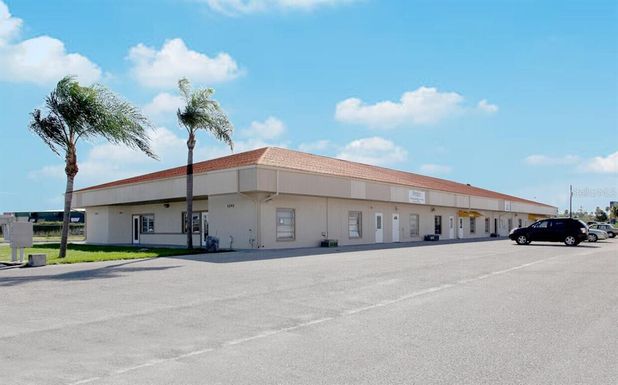 1242 MARKET CIRCLE UNIT B9