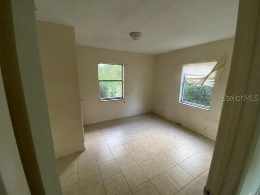 555 E VOORHIS AVENUE