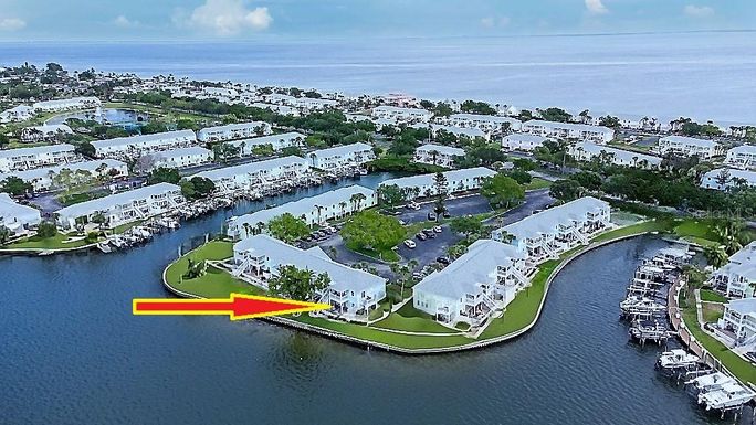 5129 SE SALMON DRIVE SE UNIT A