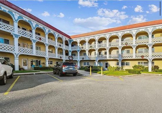 2404 FLORENTINE WAY UNIT 32