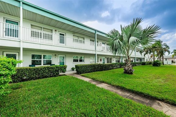 5267 81ST STREET N UNIT 8