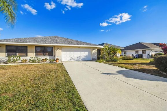 1915 W DEL WEBB BOULEVARD