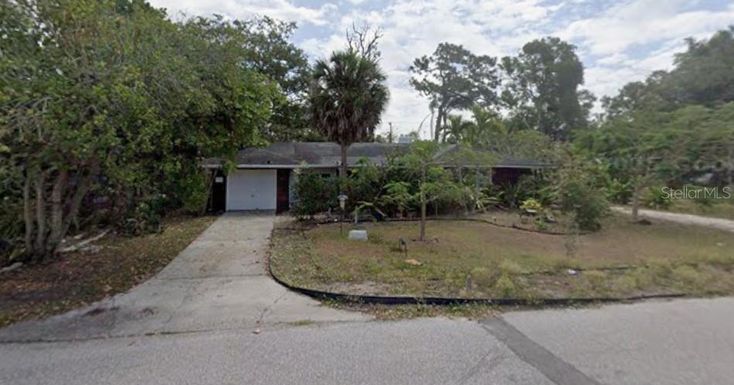 3527 HONEYSUCKLE DRIVE