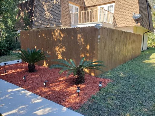 107 SPRINGWOOD SQUARE