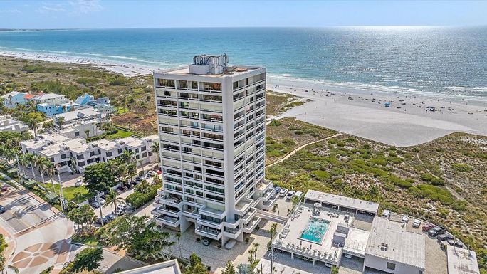 5400 OCEAN BOULEVARD UNIT 8-04
