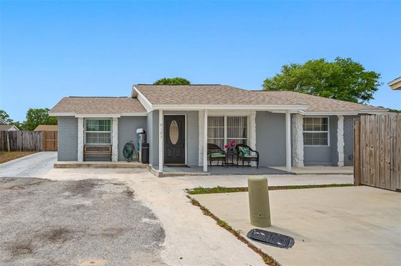 9127 SANDCROFT COURT