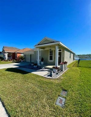 10400 EASTPARK WOODS DR