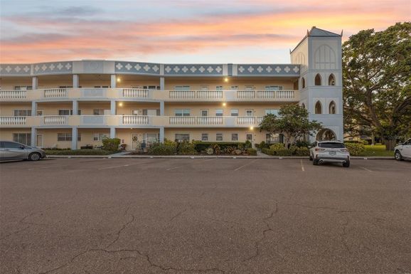 2221 SWEDISH DRIVE UNIT 55