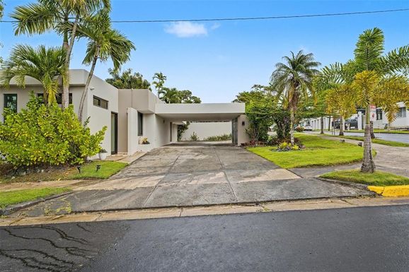 B1 CALLE SANTA ISABEL UNIT B1