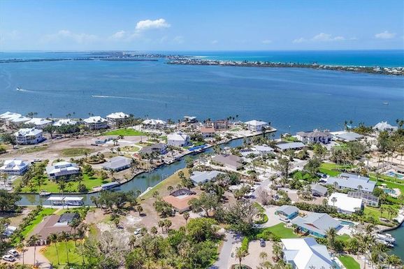 500 GREEN DOLPHIN DRIVE S