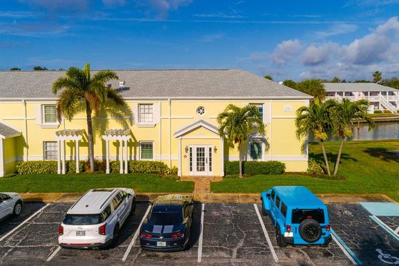 5215 COQUINA KEY DRIVE SE UNIT A