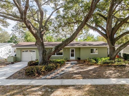 1721 WOODRIDGE DRIVE