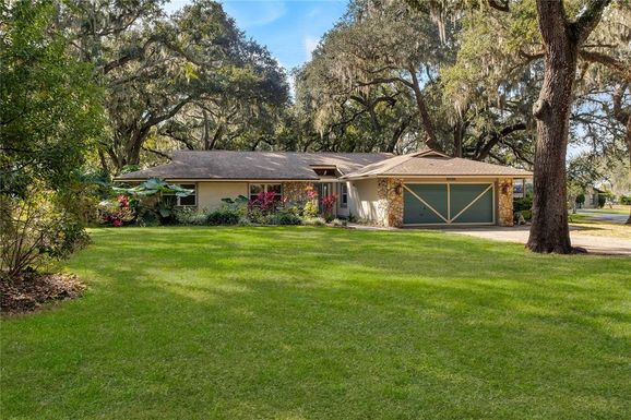 5376 MAJESTIC ISLAND CIRCLE