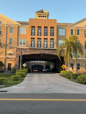 4221 W SPRUCE STREET UNIT 2222