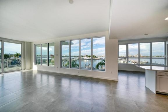 920 N OSCEOLA AVENUE UNIT 209