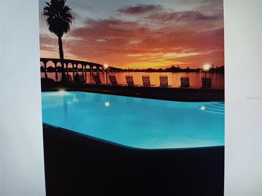 6279 SUN BOULEVARD UNIT 103