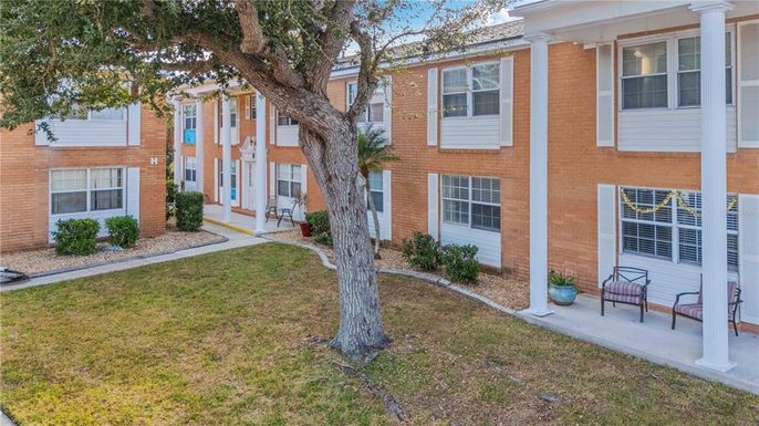 4158 TAMIAMI TRAIL UNIT G2