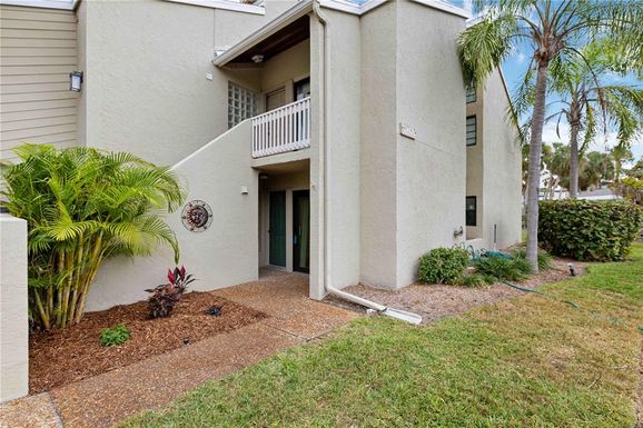 5260 GULF OF MEXICO DRIVE UNIT 401