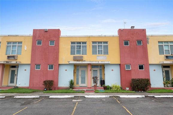 1004 JARDIN SERENO UNIT 1004