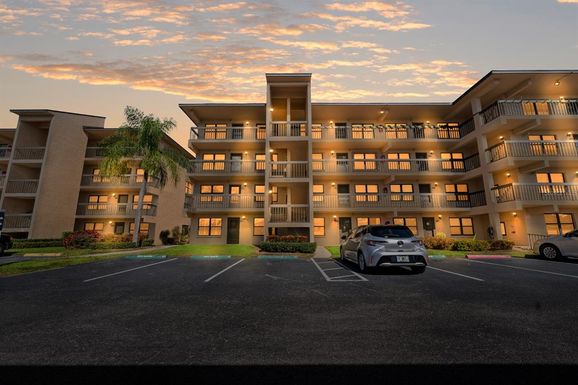 505 30TH AVENUE W UNIT E304