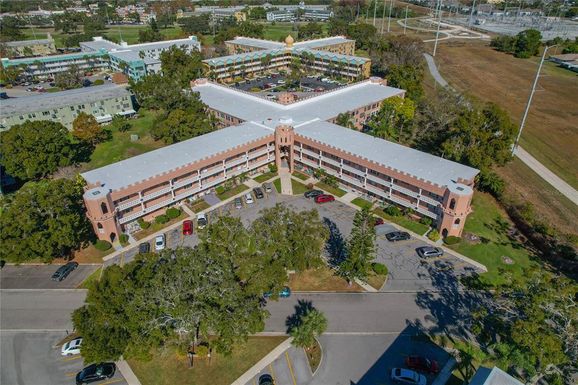 2458 COLUMBIA DRIVE UNIT 64