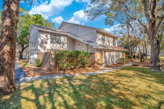 4592 LIGHTHOUSE CIRCLE UNIT 77