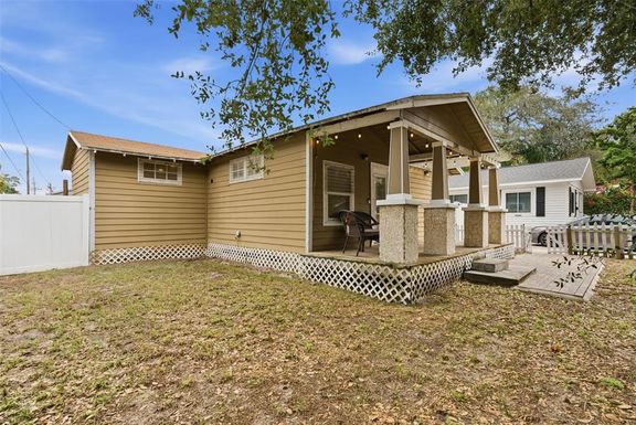 1302 E LOUISIANA AVENUE