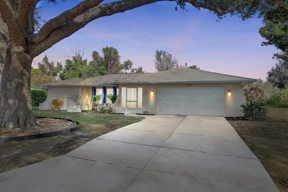 1332 WHISPERING LANE