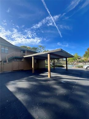 1805 E LENNOX ROAD E UNIT 1805