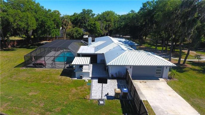 1501 GRANDVIEW BOULEVARD