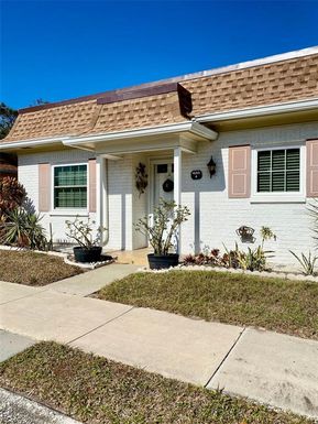 1650 S LAKE AVENUE UNIT 4