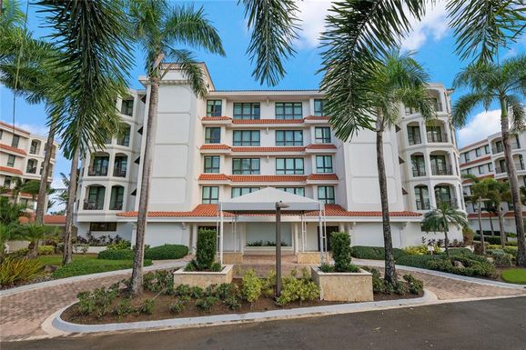 400 COCO BEACH BOULEVARD UNIT E401