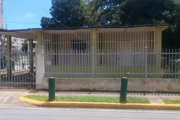 Bo Los Frailes AVE. LOPATEGUI UNIT 1