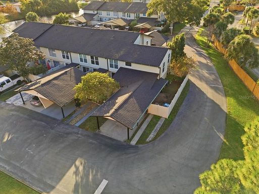 1716 LAFAYETTE COURT UNIT 1716