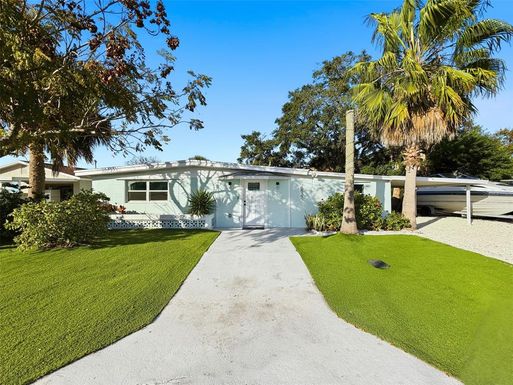 6827 SANDERLING LANE