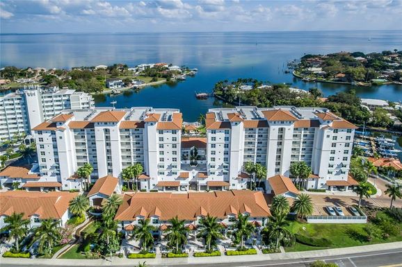 1325 SNELL ISLE BOULEVARD NE UNIT 701