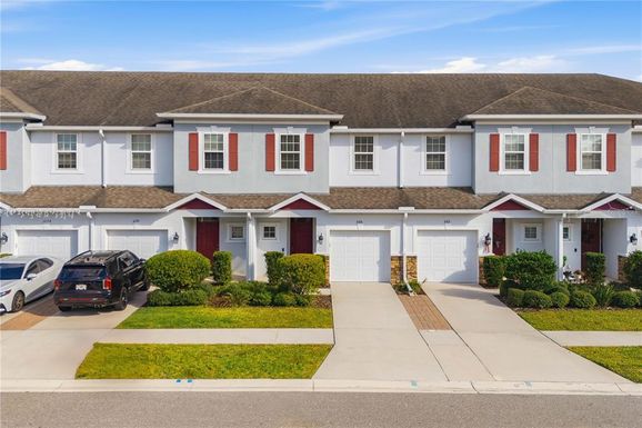 1066 AMBER LEAF TRAIL