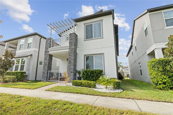 2065 WHITE FEATHER LOOP