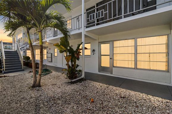 1221 DREW STREET UNIT B3