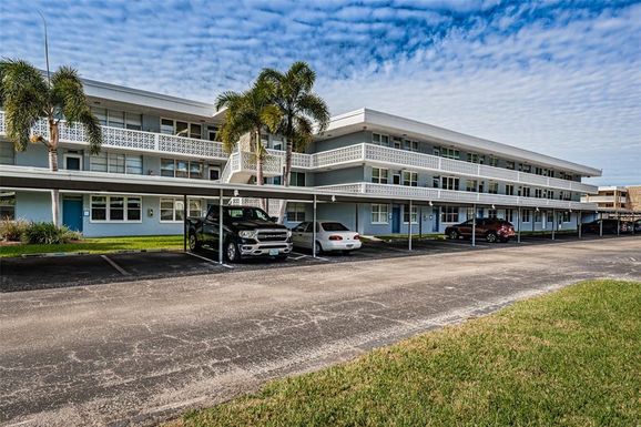 4880 LOCUST STREET NE UNIT 227