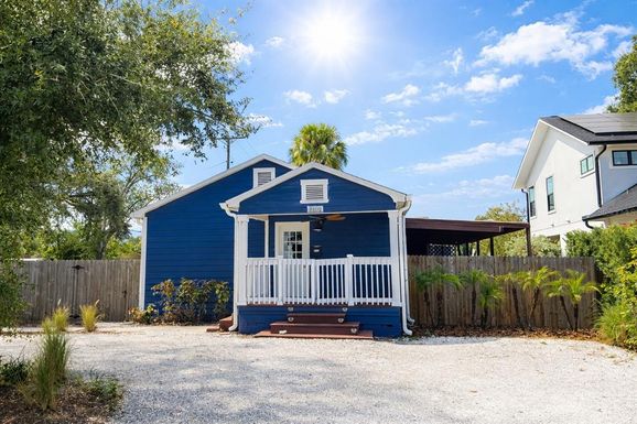 3102 N WOODROW AVENUE