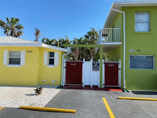 7224 1/2 COQUINA WAY UNIT 3