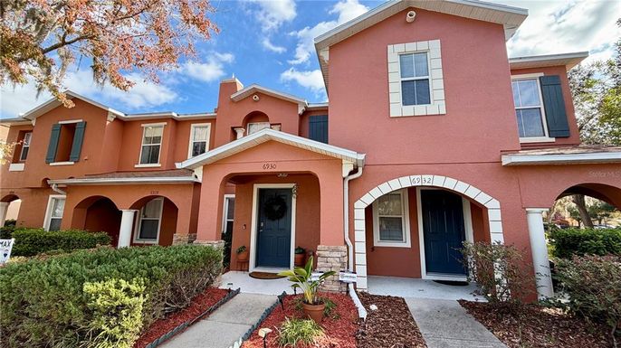 6930 HAWTHORNE TRACE LANE