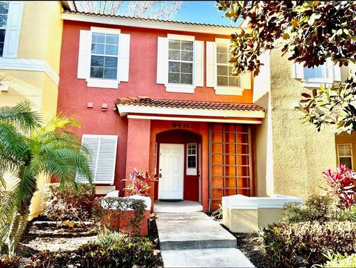 8431 CRYSTAL COVE LOOP