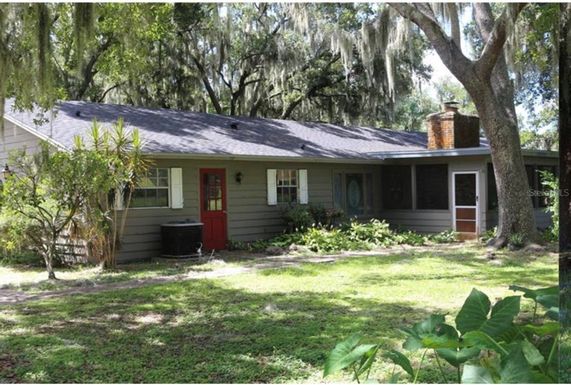 125 COUNTRY CLUB LANE