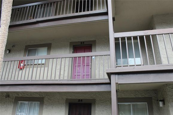 6306 NEWTOWN CIRCLE UNIT 6B4