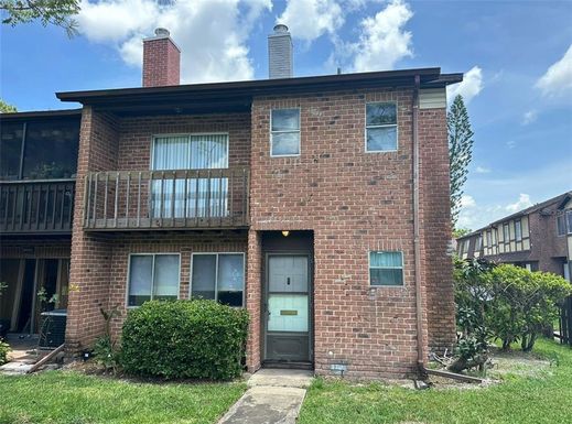 2340 HUNTINGTON GREEN COURT UNIT 1