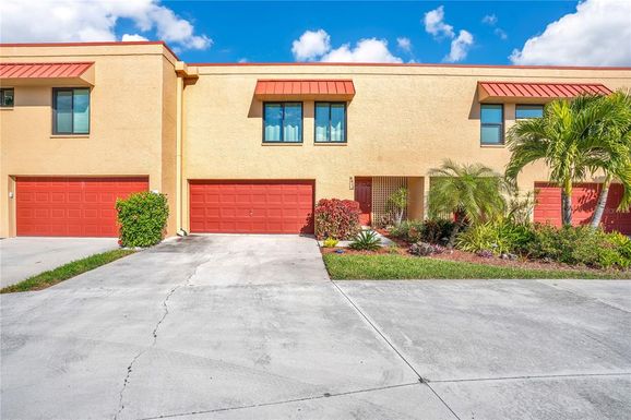 4013 CATALINA DRIVE UNIT 4013