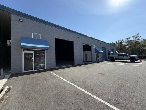 1445 HAMLIN AVENUE UNIT 105