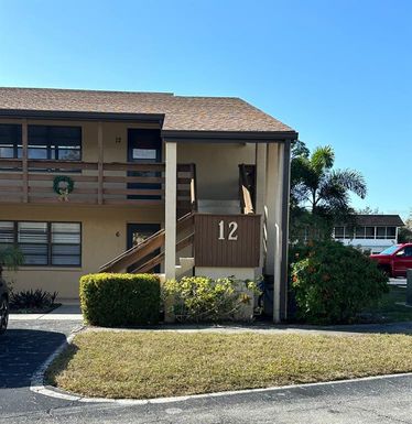 12 QUAILS RUN BOULEVARD UNIT 12